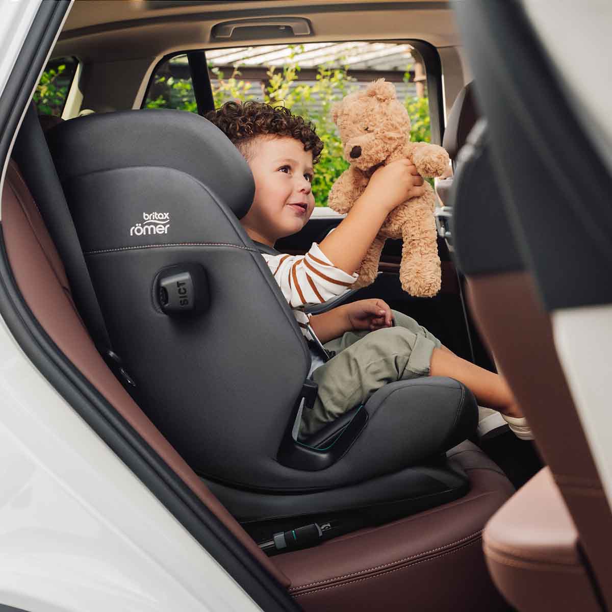 UMKEHRBARE SITZEINHEIT EINZELNE ISOFIX-ARME